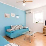Mirjana * Location And Close To
