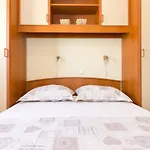 Διαμέρισμα Mirjana * Location And Close To *