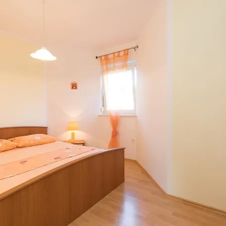 Mirjana * Location And Close To Punat