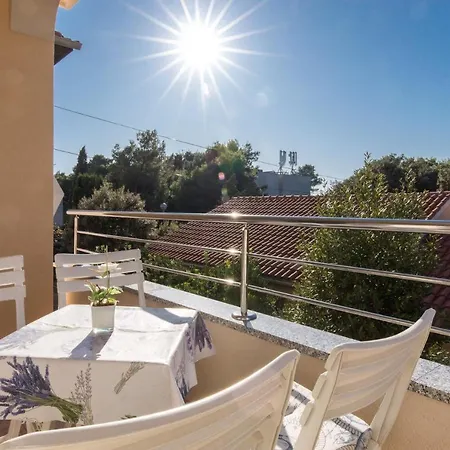 Mirjana * Location And Close To Apartment Punat