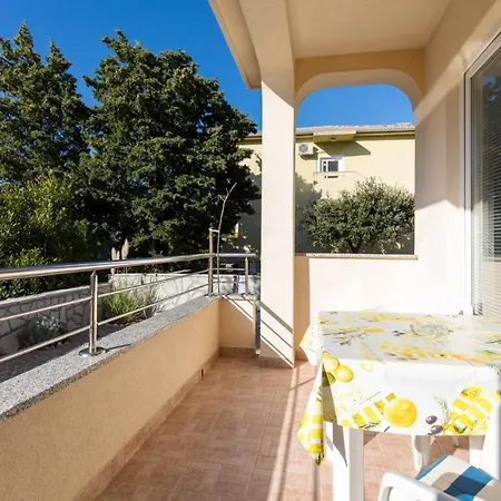 Mirjana * Location And Close To Punat