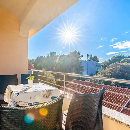 Mirjana * Location And Close To Apartment