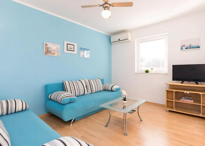 Mirjana * Location And Close To